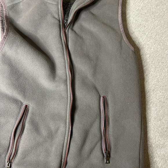 TRUE GRIT MENS VEST - Picture 4 of 5